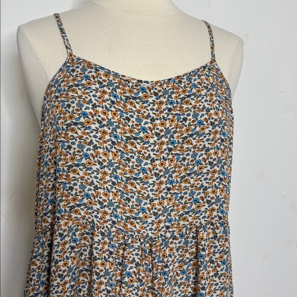 Natural Life Zoe floral rayon jumpsuit size large - Picture 3 of 11